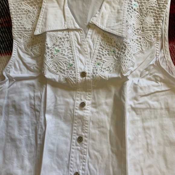 White Matching Set - Picture 2 of 8